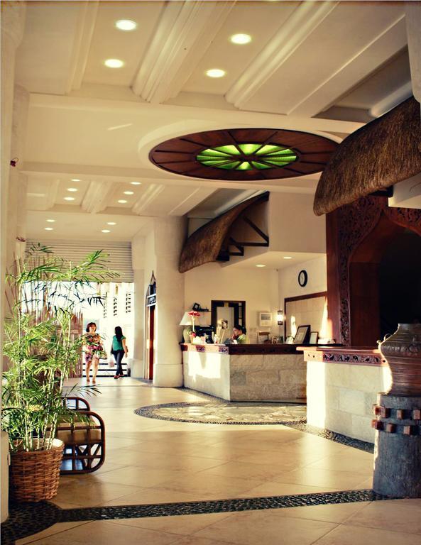 Java Hotel Laoag Kültér fotó