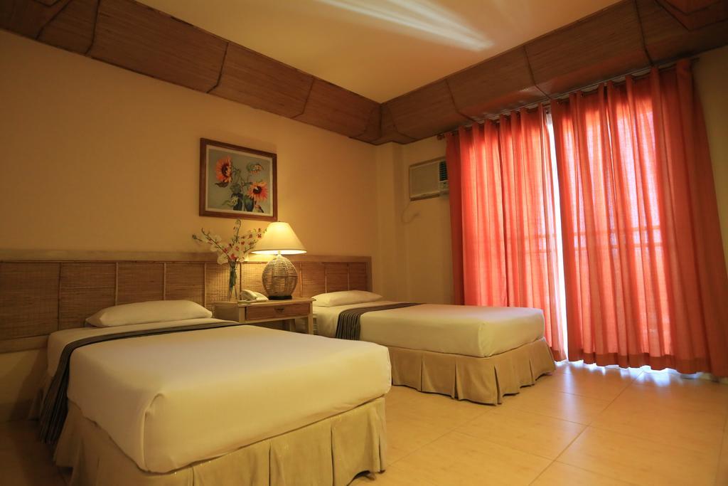 Java Hotel Laoag Kültér fotó