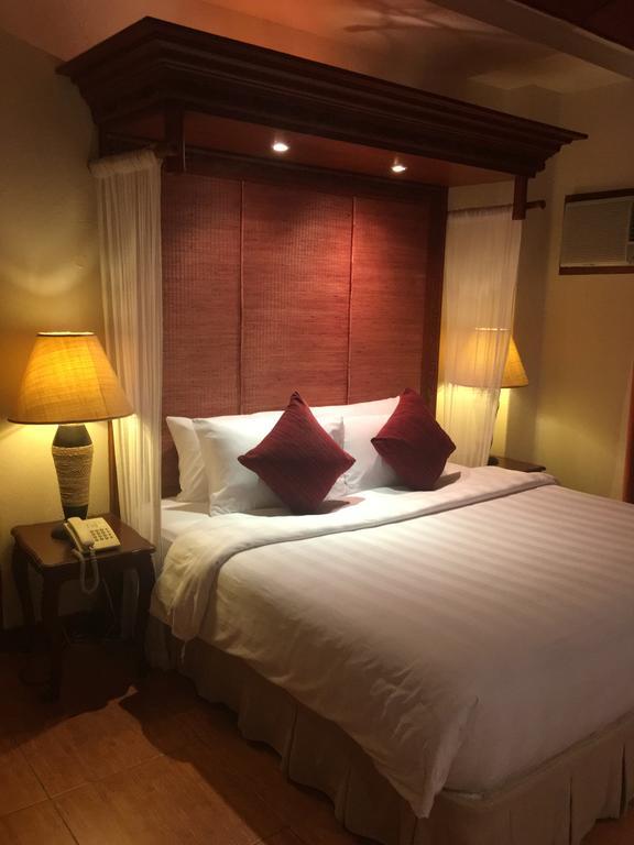 Java Hotel Laoag Kültér fotó