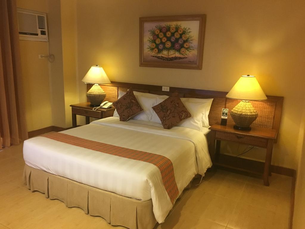 Java Hotel Laoag Kültér fotó