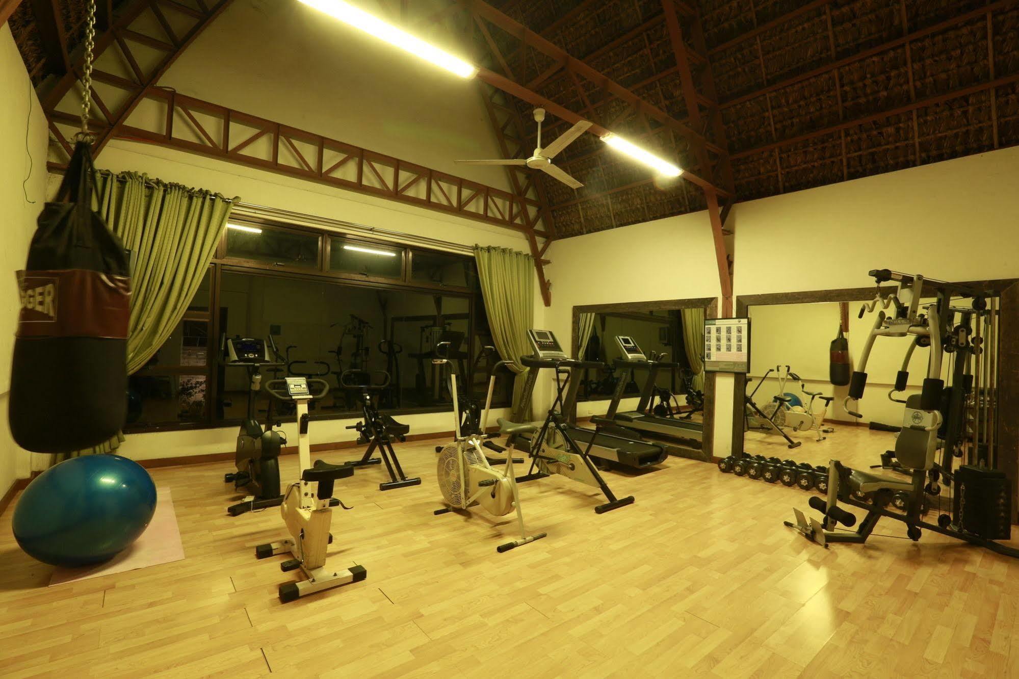 Java Hotel Laoag Kültér fotó